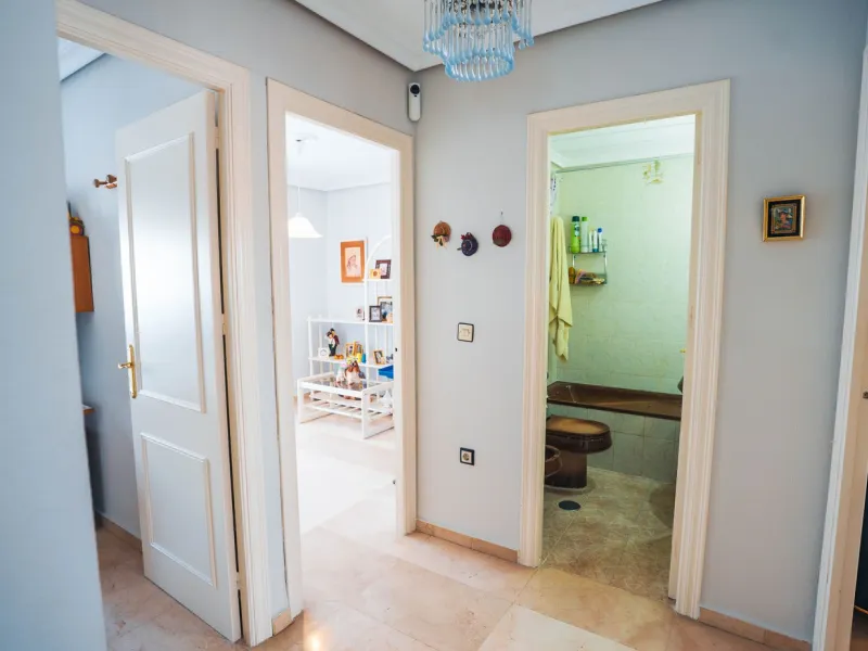 Your next family home awaits you in Doña Ermita, Las Lagunas!