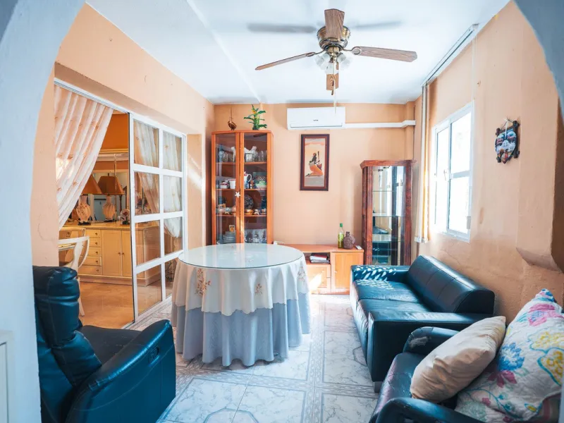 Your next family home awaits you in Doña Ermita, Las Lagunas!