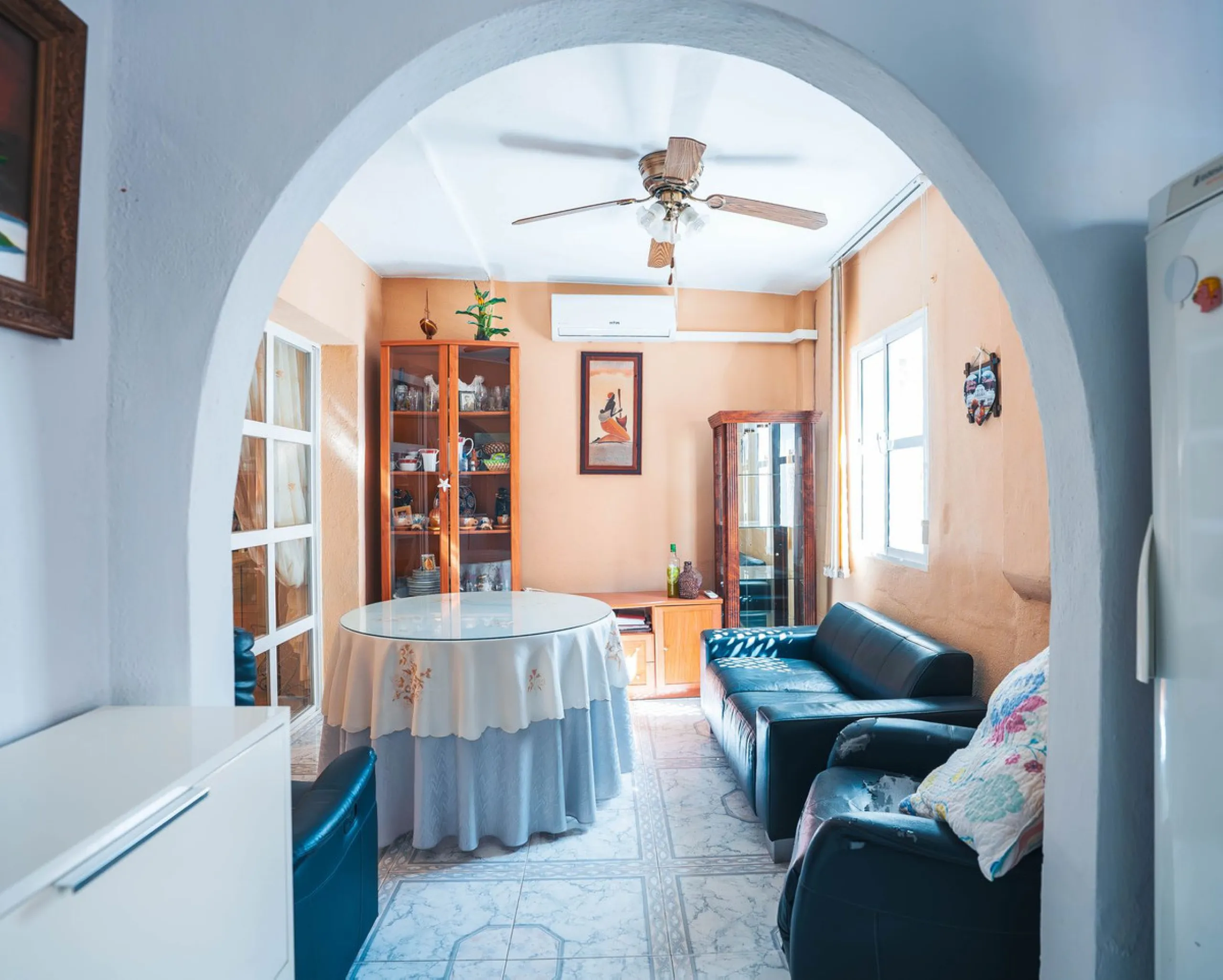 Your next family home awaits you in Doña Ermita, Las Lagunas!