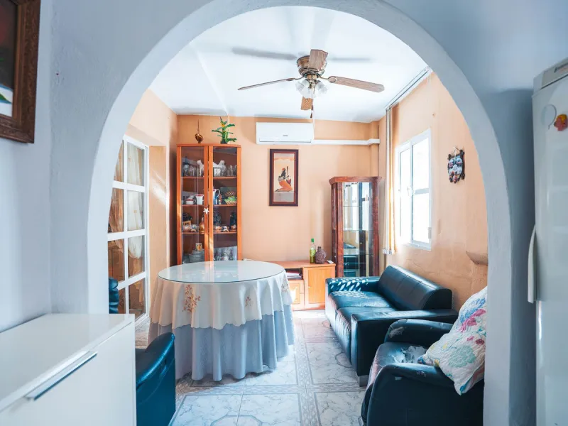 Your next family home awaits you in Doña Ermita, Las Lagunas!