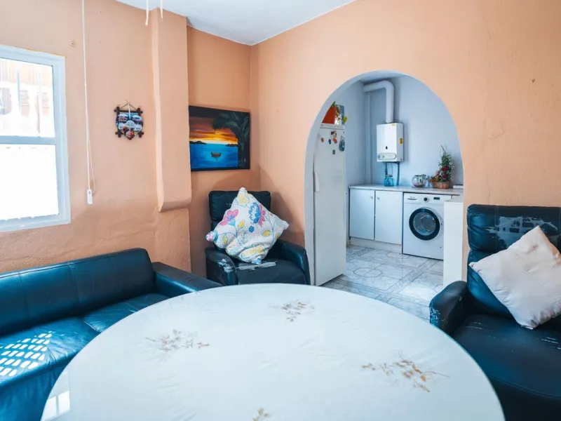 Your next family home awaits you in Doña Ermita, Las Lagunas!