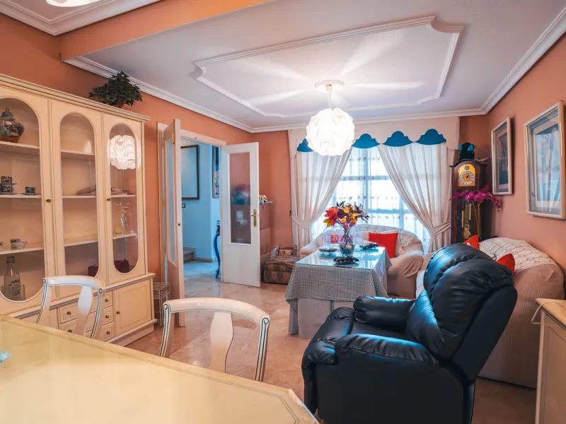 Your next family home awaits you in Doña Ermita, Las Lagunas!