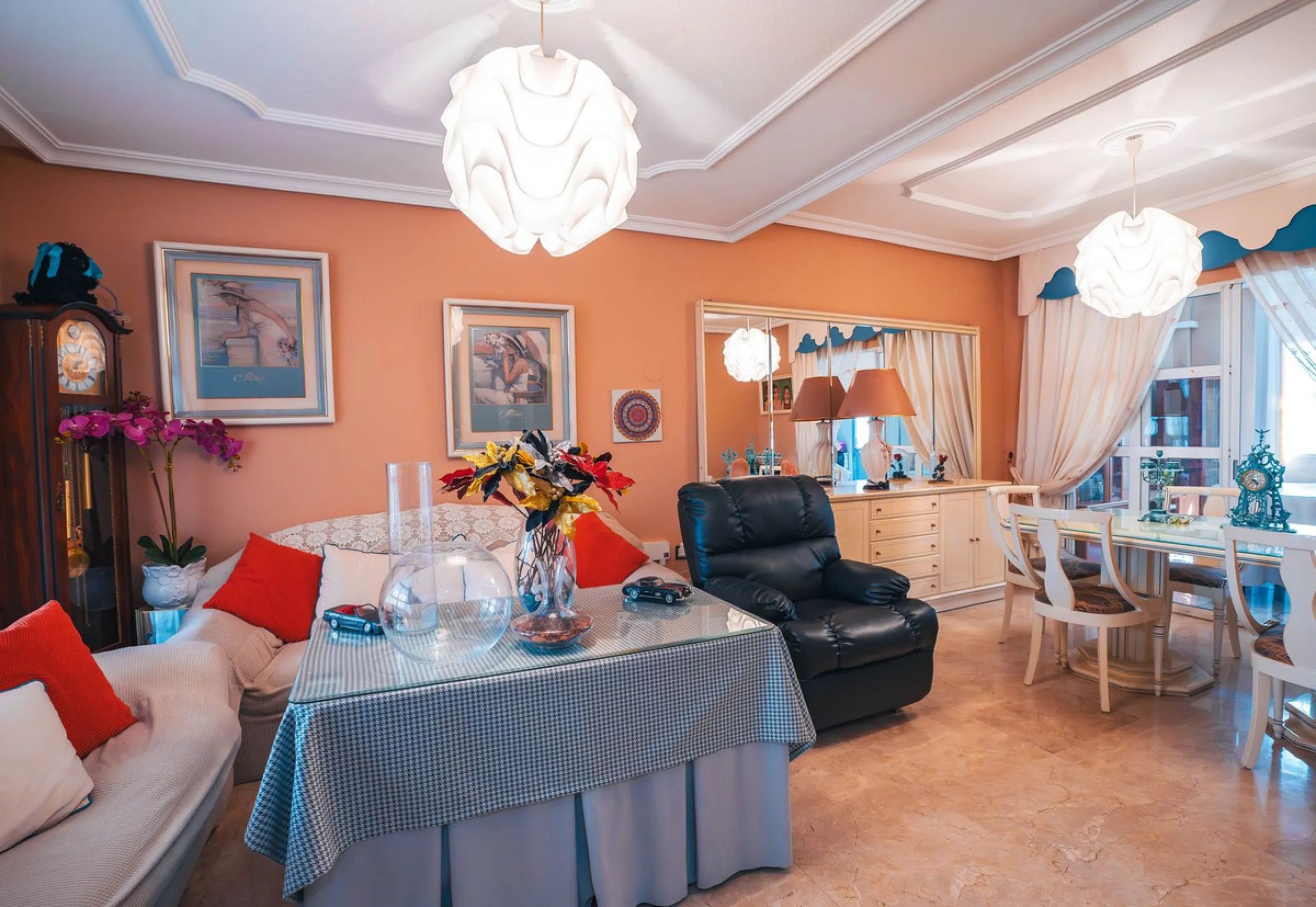 Your next family home awaits you in Doña Ermita, Las Lagunas!