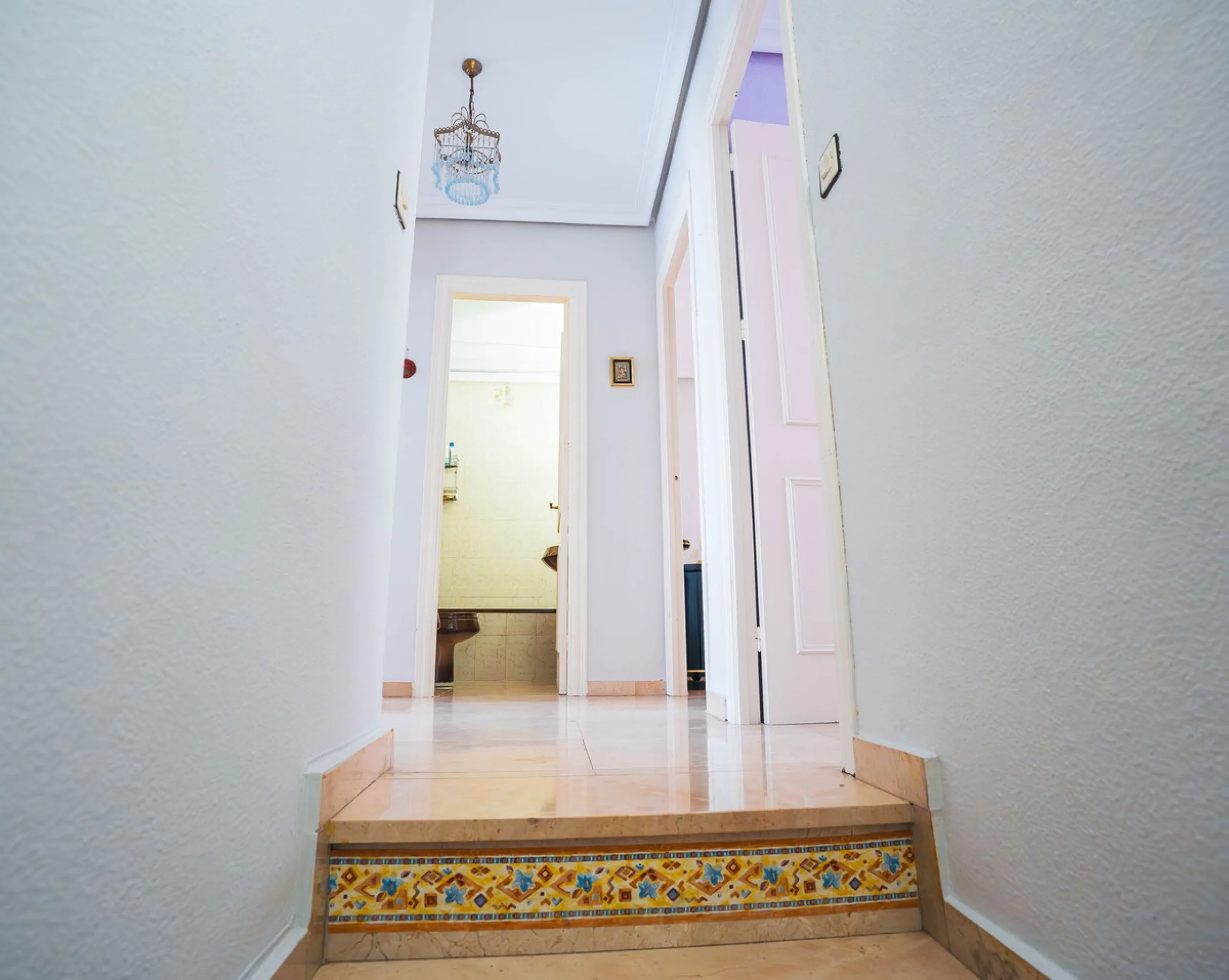 Your next family home awaits you in Doña Ermita, Las Lagunas!