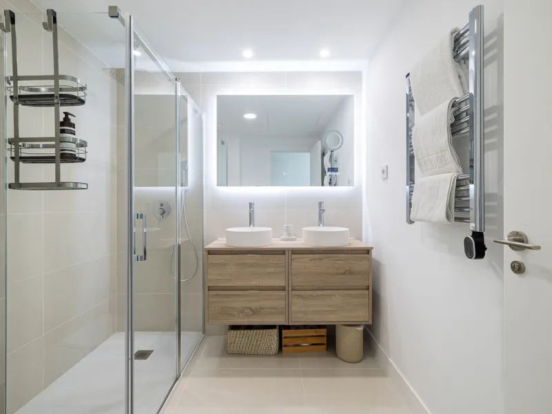 Finding the perfect balance between coastal serenity and modern luxury is effortless in this stunning corner residence, located in the highly sought-after lower enclave of El Higuerón, Fuengirola. This exceptionally spacious and luminous home is designed 