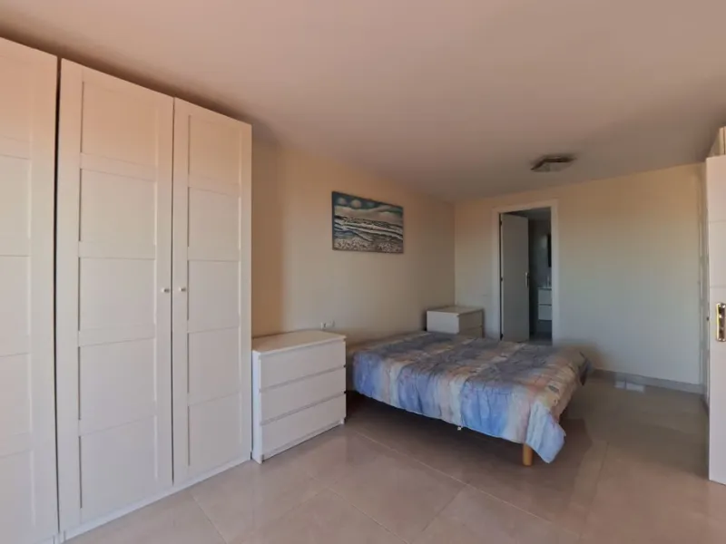 Apartment - Penthouse Duplex в продаже в Torremolinos, Málaga. В доме 3 спален и 2 ванных комнат. Площадь дома 148 м²