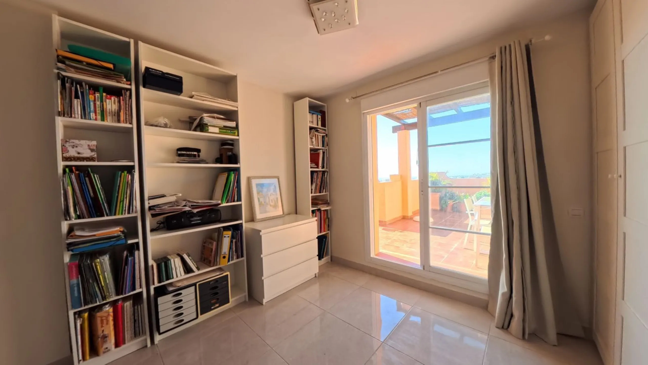 Apartment - Penthouse Duplex в продаже в Torremolinos, Málaga. В доме 3 спален и 2 ванных комнат. Площадь дома 148 м²