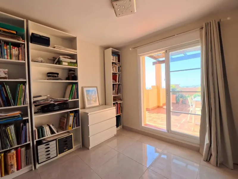 Apartment - Penthouse Duplex в продаже в Torremolinos, Málaga. В доме 3 спален и 2 ванных комнат. Площадь дома 148 м²