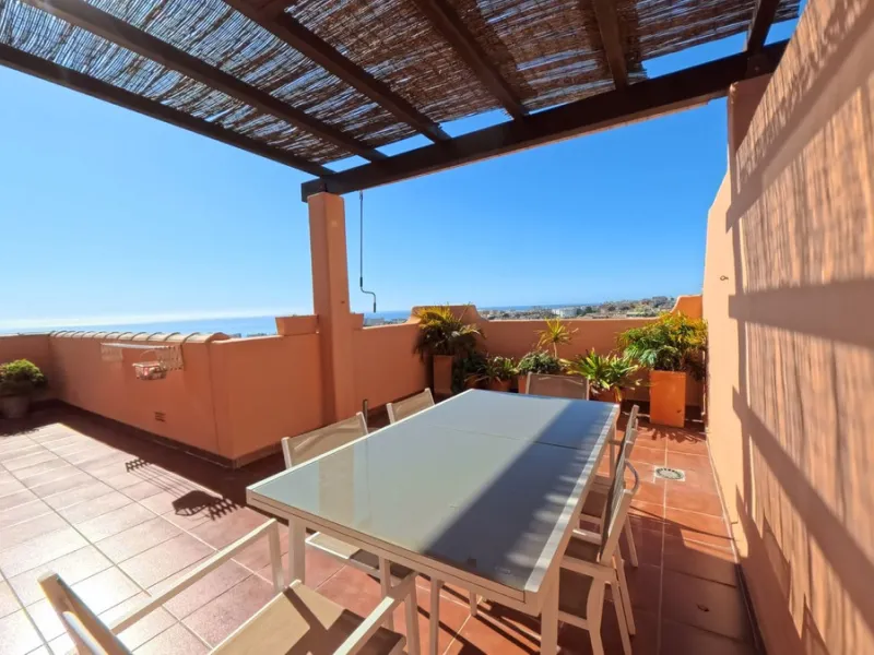 Apartment - Penthouse Duplex в продаже в Torremolinos, Málaga. В доме 3 спален и 2 ванных комнат. Площадь дома 148 м²