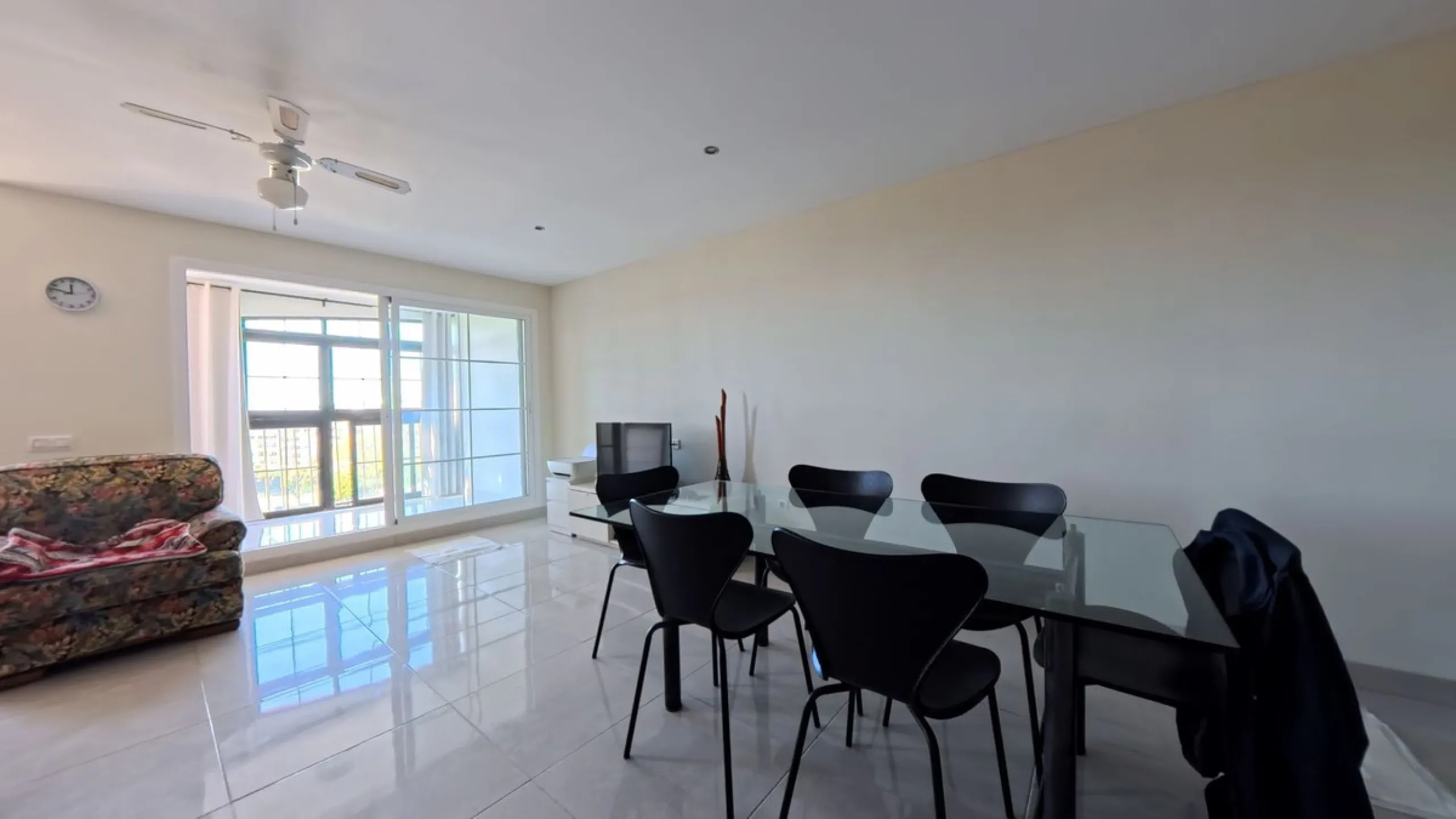 Apartment - Penthouse Duplex в продаже в Torremolinos, Málaga. В доме 3 спален и 2 ванных комнат. Площадь дома 148 м²