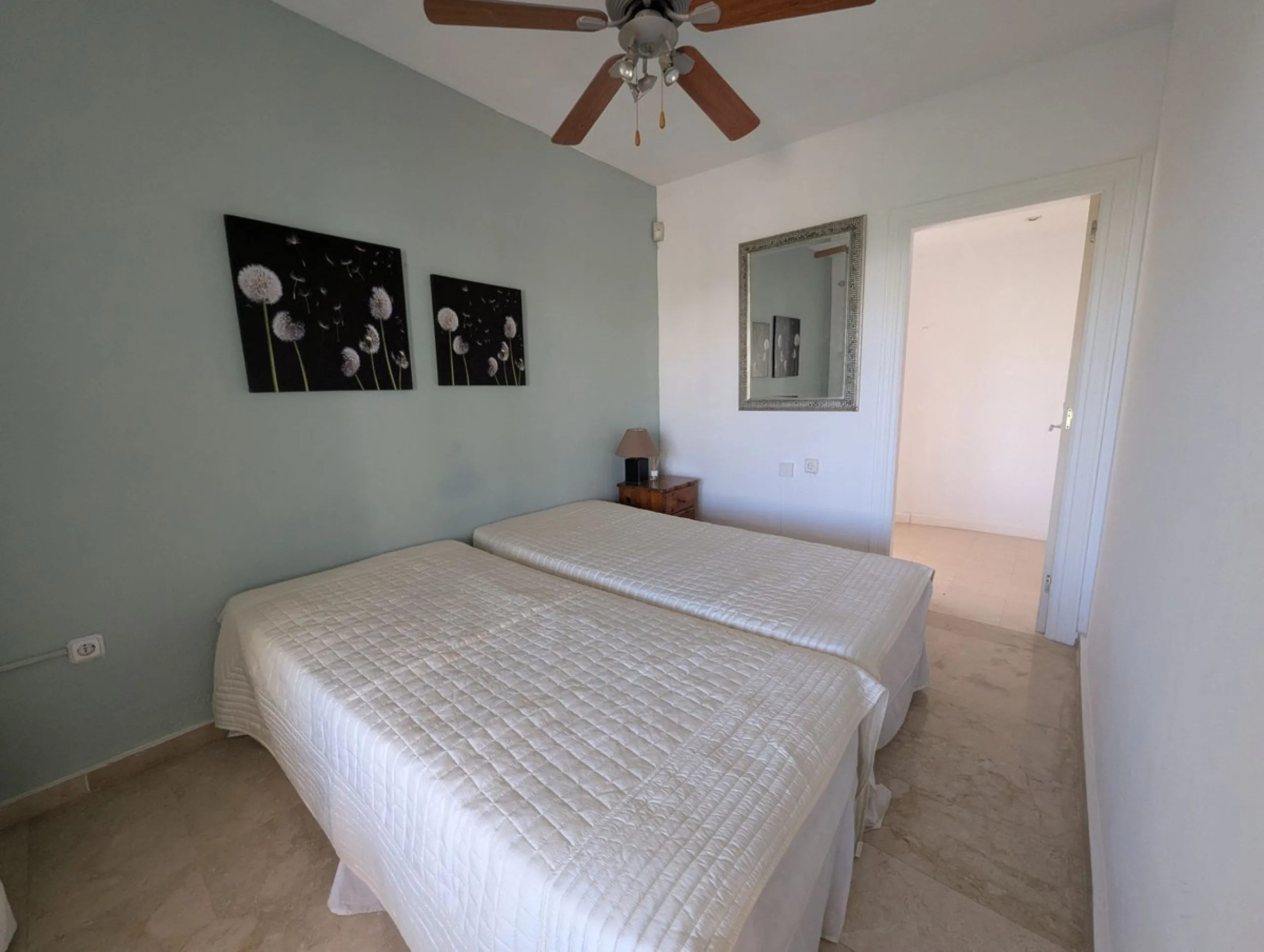 Detached House with Renovation Potential – Prime Calahonda Location – Walking Distance to the Beach