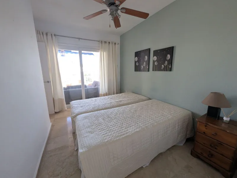 Detached House with Renovation Potential – Prime Calahonda Location – Walking Distance to the Beach