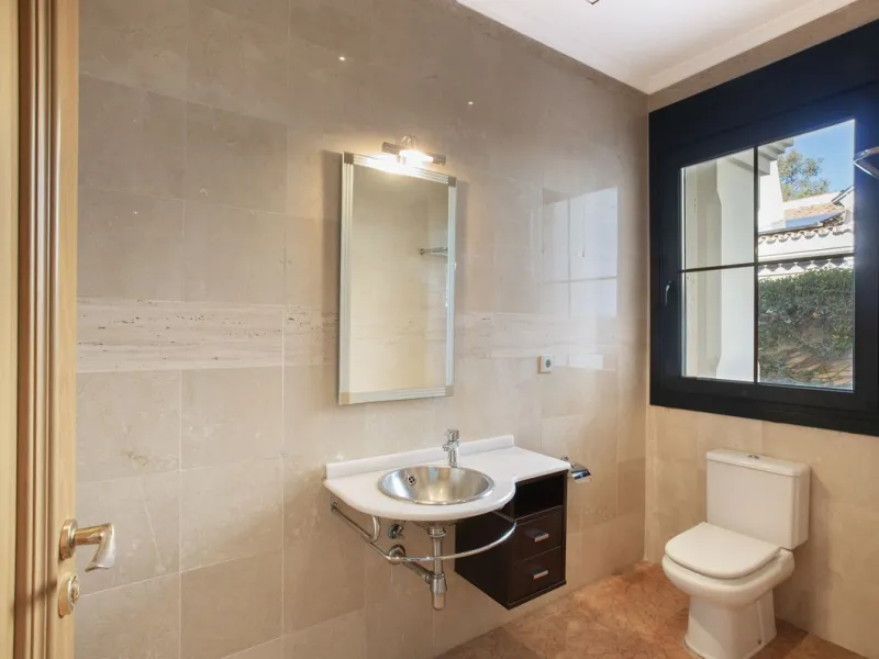 Detached villa on the front line of the golf course in Mijas Golf with pool and large plot