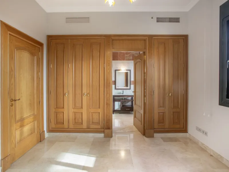 Detached villa on the front line of the golf course in Mijas Golf with pool and large plot