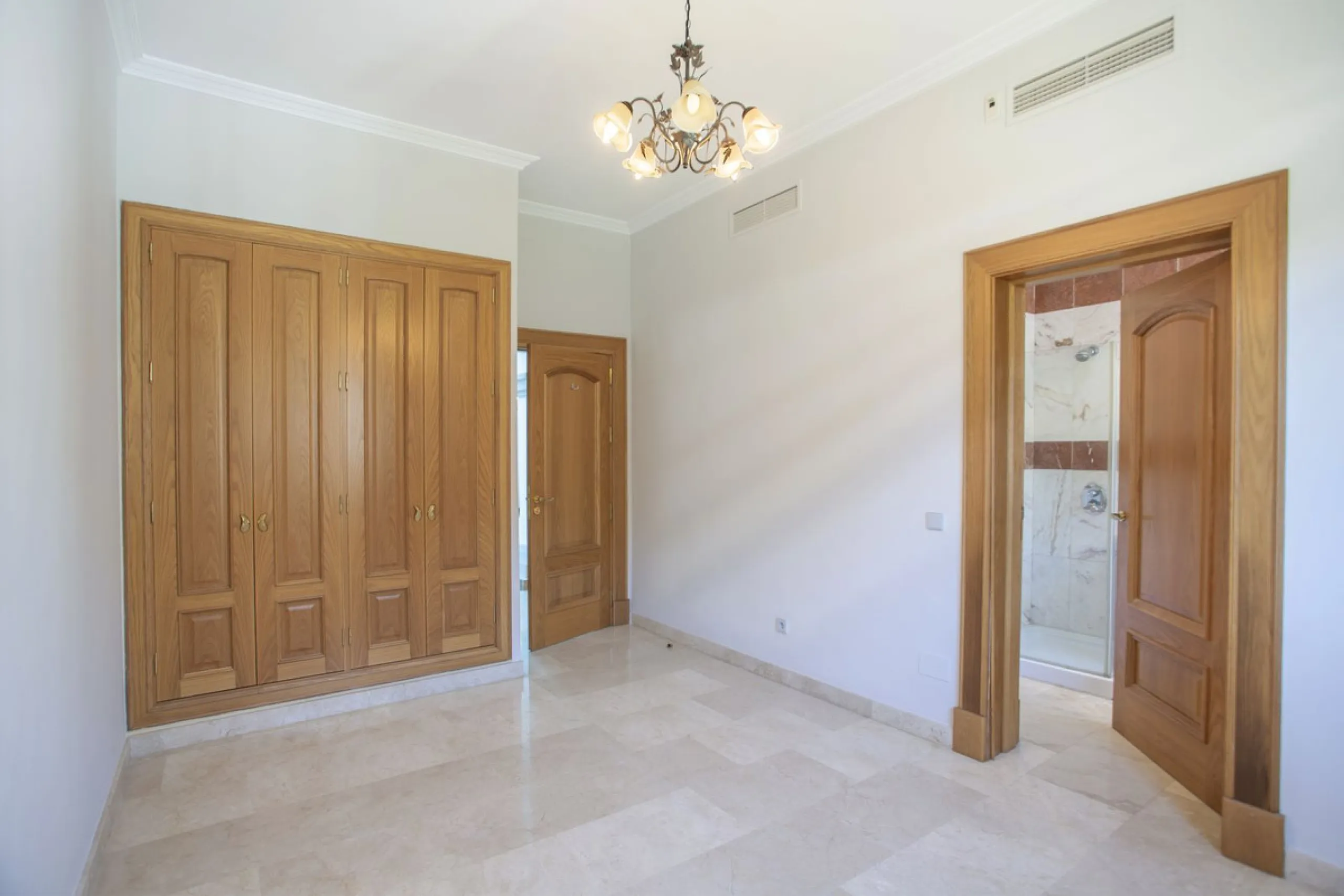 Detached villa on the front line of the golf course in Mijas Golf with pool and large plot