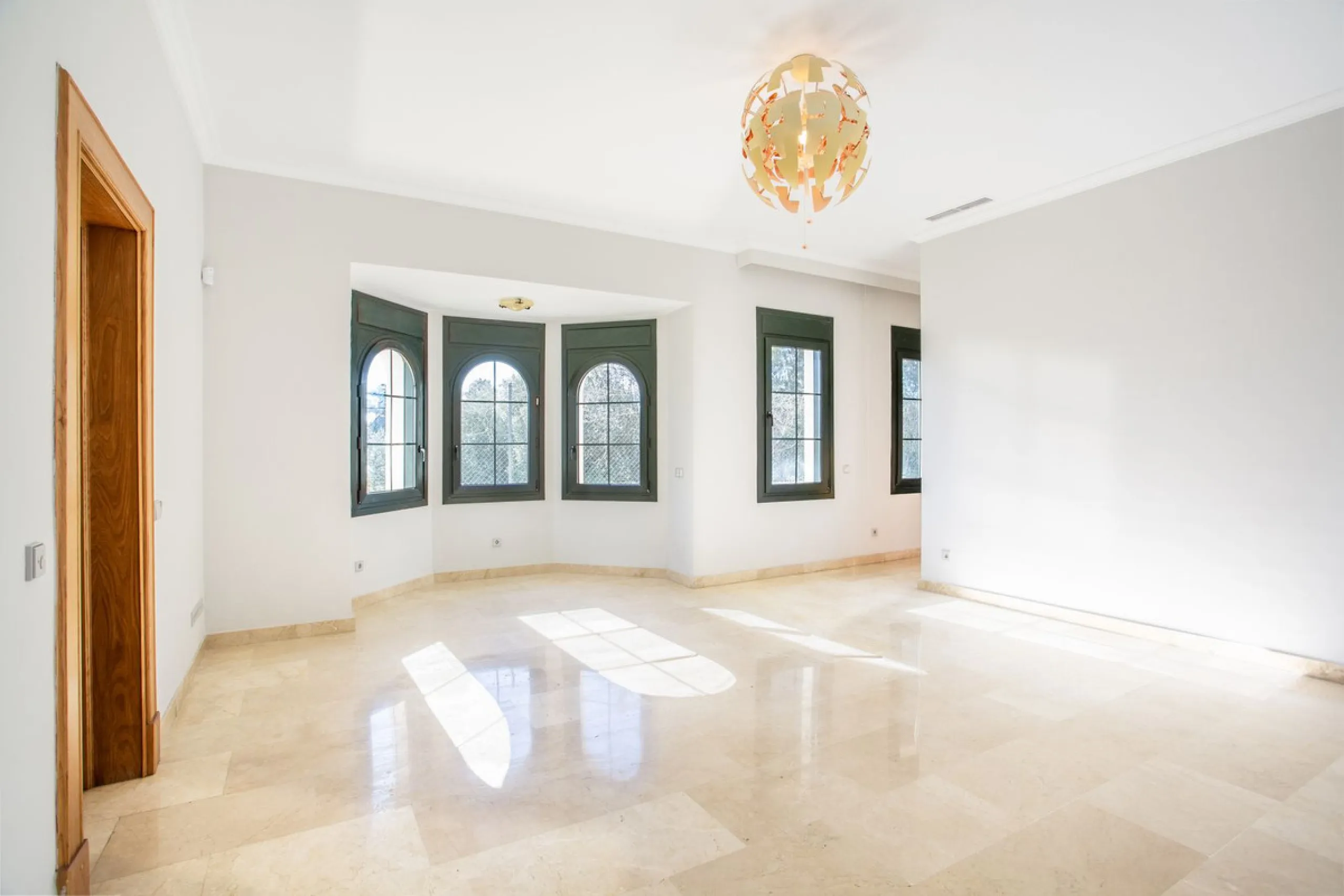 Detached villa on the front line of the golf course in Mijas Golf with pool and large plot