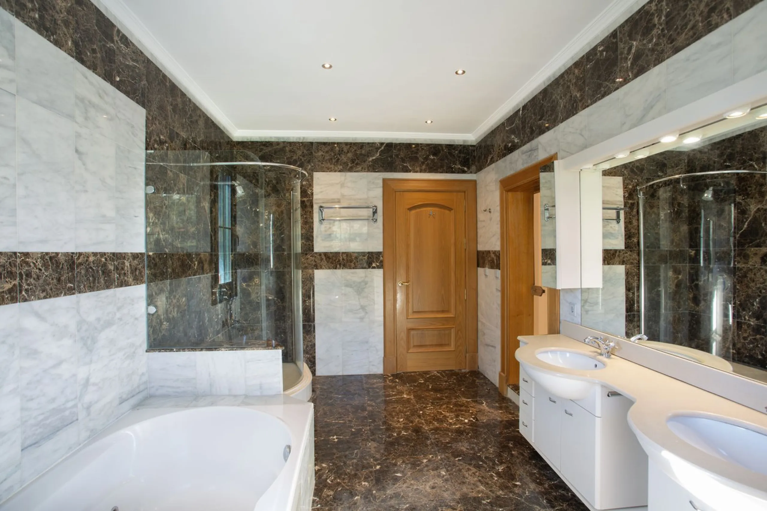 Detached villa on the front line of the golf course in Mijas Golf with pool and large plot