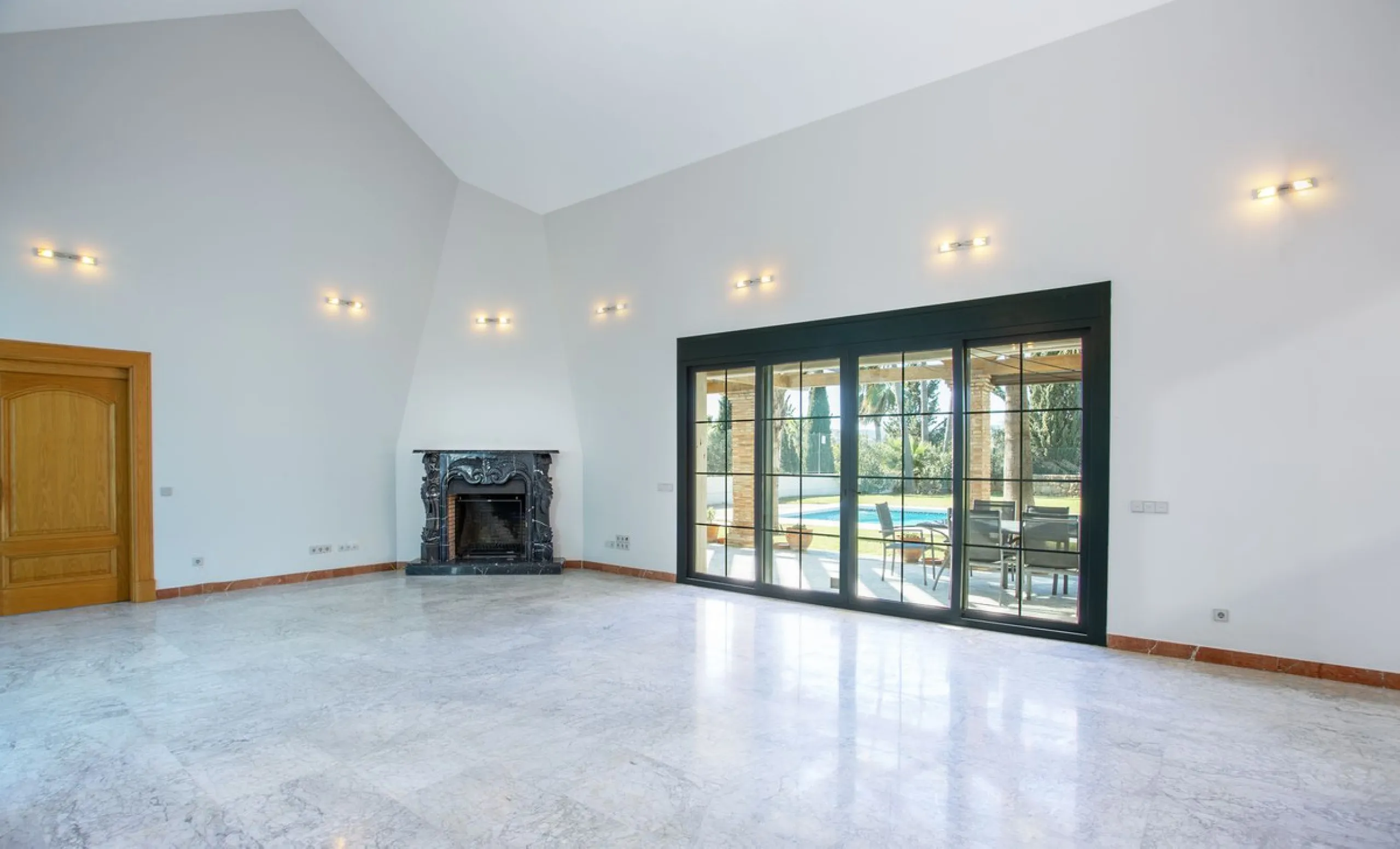 Detached villa on the front line of the golf course in Mijas Golf with pool and large plot