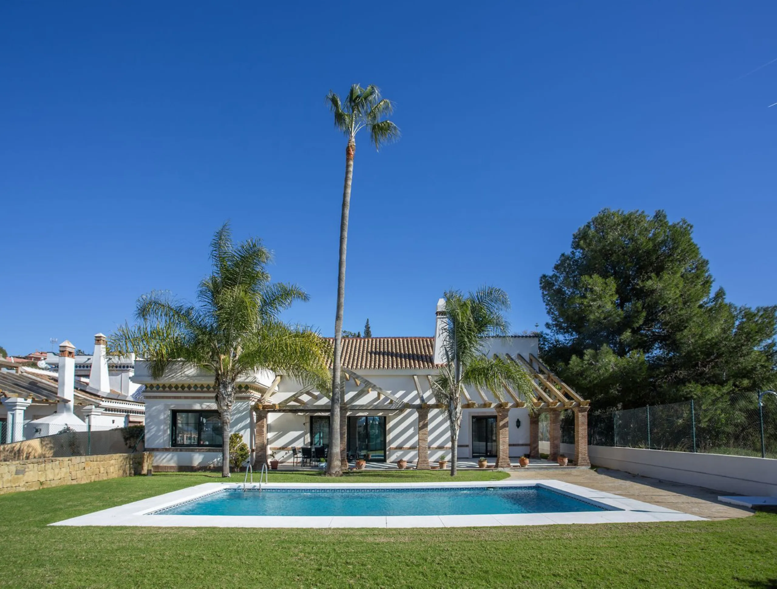 Detached villa on the front line of the golf course in Mijas Golf with pool and large plot
