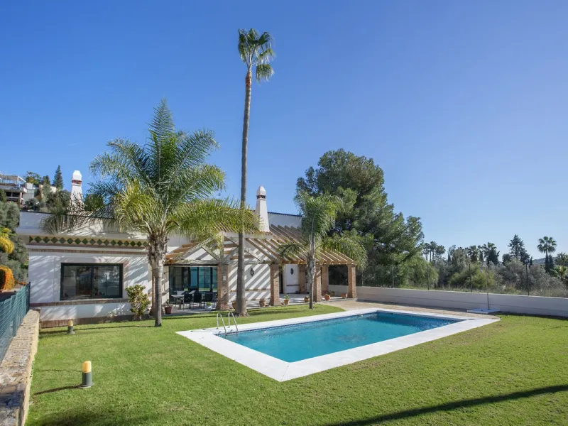 Detached villa on the front line of the golf course in Mijas Golf with pool and large plot