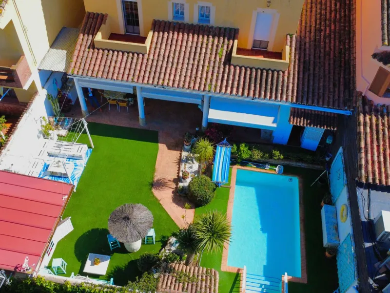 Discover this exceptional Spanish-style villa with private pool, offering space, comfort, and a unique layout ideal for family living or entertaining.
