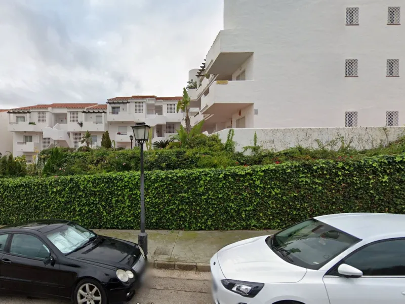 Apartment - Middle Floor Apartment в продаже в Estepona, Málaga. В доме 2 спален и 2 ванных комнат. Площадь дома 96 м²