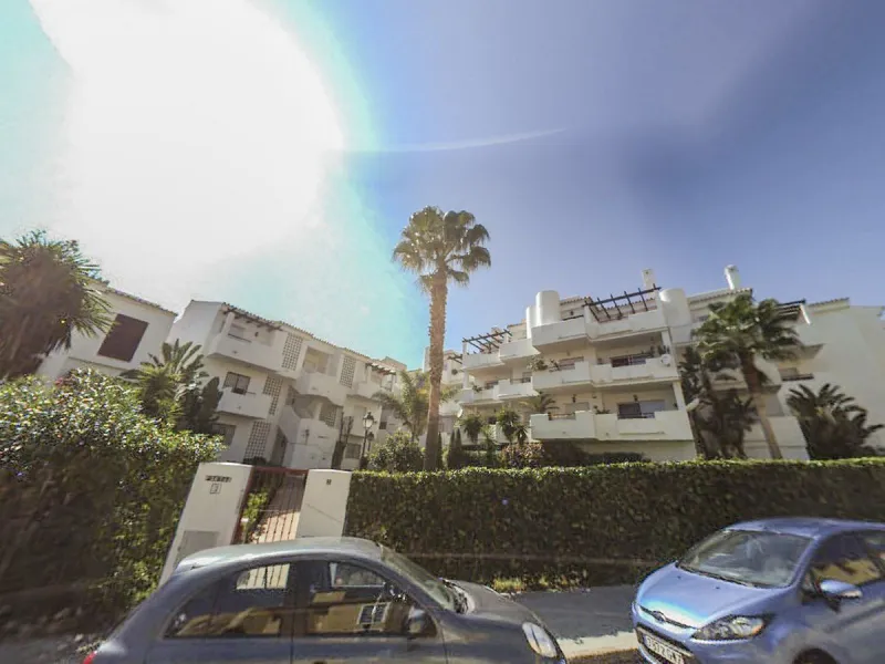 Apartment - Middle Floor Apartment в продаже в Estepona, Málaga. В доме 2 спален и 2 ванных комнат. Площадь дома 96 м²