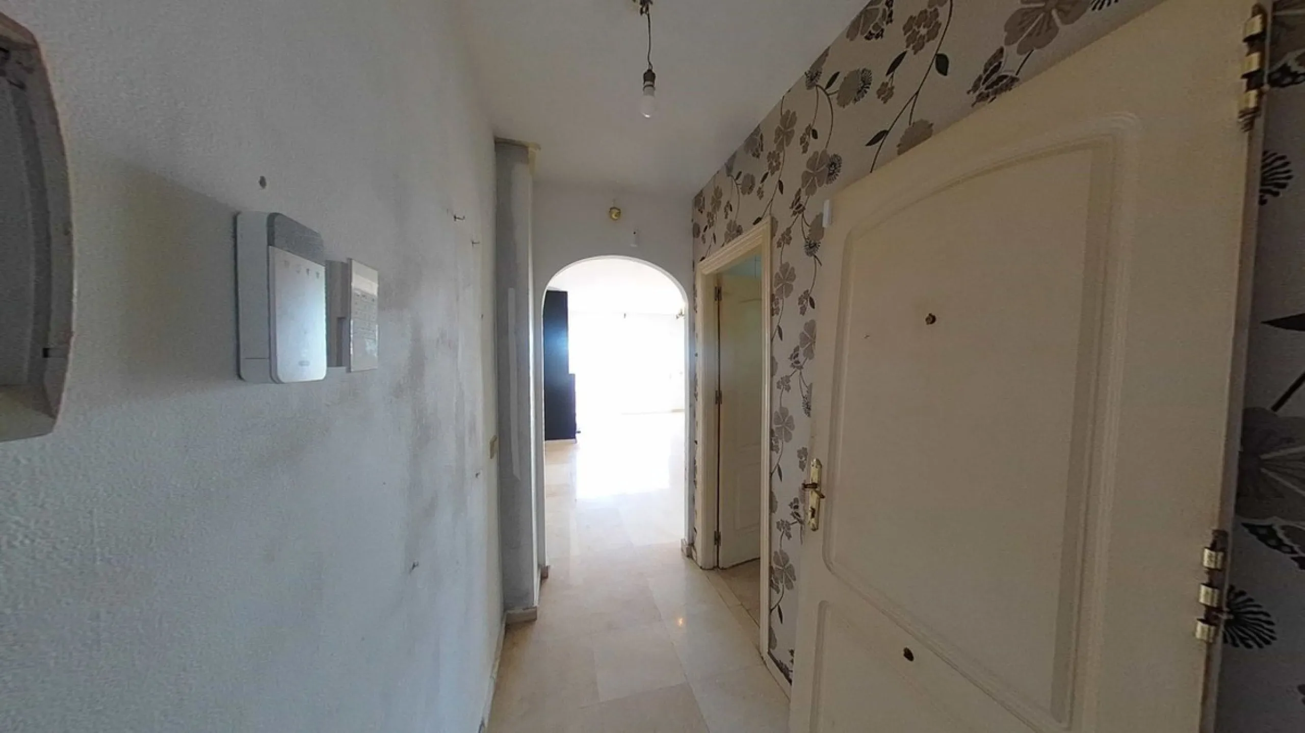 Apartment - Middle Floor Apartment в продаже в Estepona, Málaga. В доме 2 спален и 2 ванных комнат. Площадь дома 96 м²
