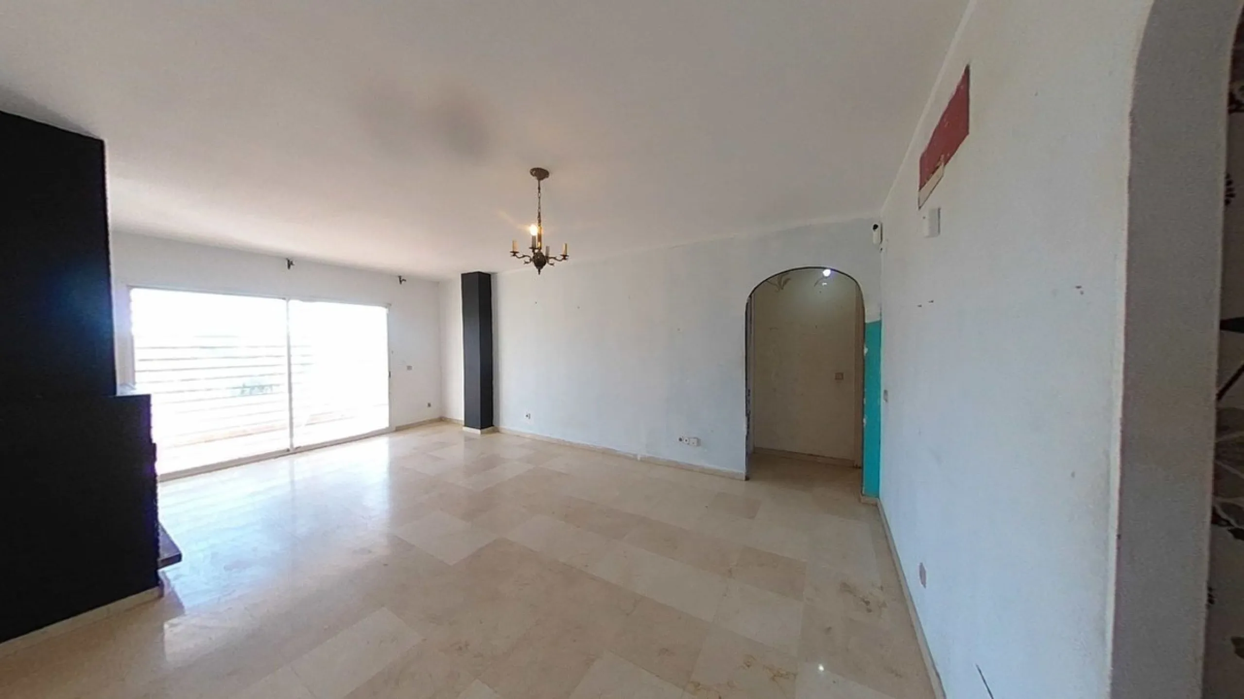 Apartment - Middle Floor Apartment в продаже в Estepona, Málaga. В доме 2 спален и 2 ванных комнат. Площадь дома 96 м²