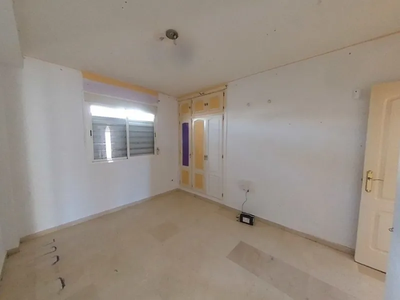 Apartment - Middle Floor Apartment в продаже в Estepona, Málaga. В доме 2 спален и 2 ванных комнат. Площадь дома 96 м²
