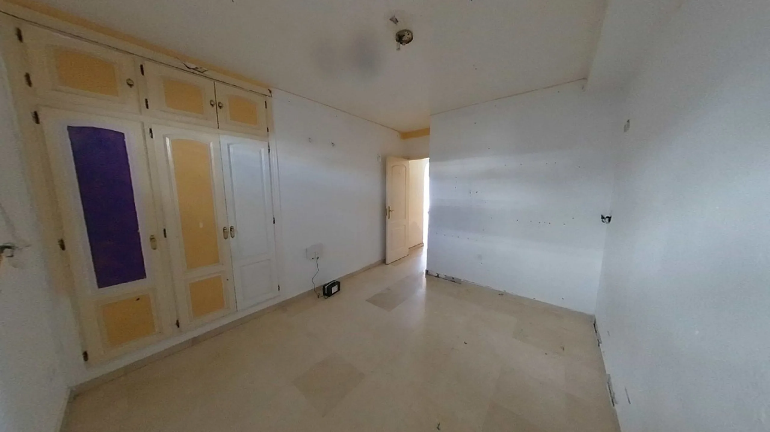 Apartment - Middle Floor Apartment в продаже в Estepona, Málaga. В доме 2 спален и 2 ванных комнат. Площадь дома 96 м²