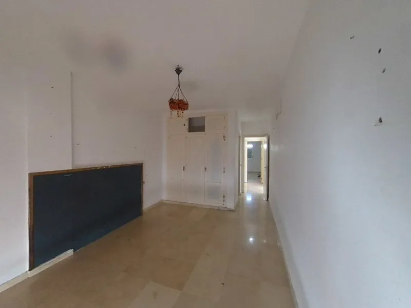 Apartment - Middle Floor Apartment в продаже в Estepona, Málaga. В доме 2 спален и 2 ванных комнат. Площадь дома 96 м²