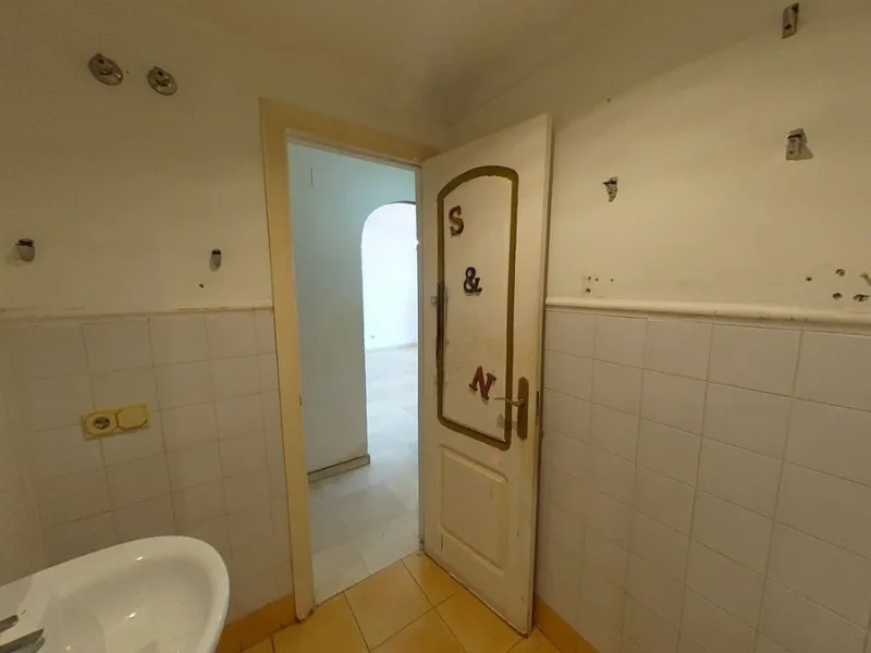 Apartment - Middle Floor Apartment в продаже в Estepona, Málaga. В доме 2 спален и 2 ванных комнат. Площадь дома 96 м²