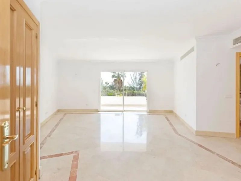 OCCUPIED PROPERTY. INVESTMENT OPPORTUNITY.