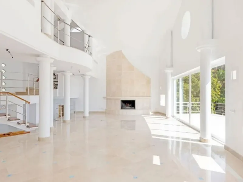 OCCUPIED PROPERTY. INVESTMENT OPPORTUNITY.