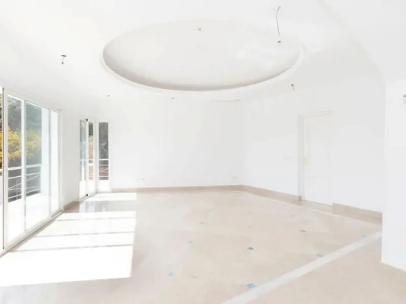 OCCUPIED PROPERTY. INVESTMENT OPPORTUNITY.