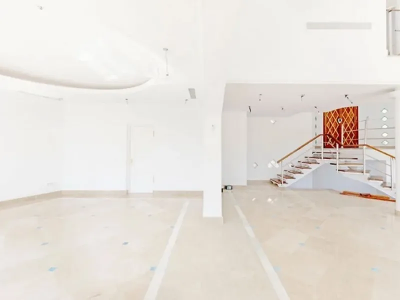 OCCUPIED PROPERTY. INVESTMENT OPPORTUNITY.