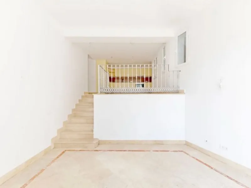 OCCUPIED PROPERTY. INVESTMENT OPPORTUNITY.