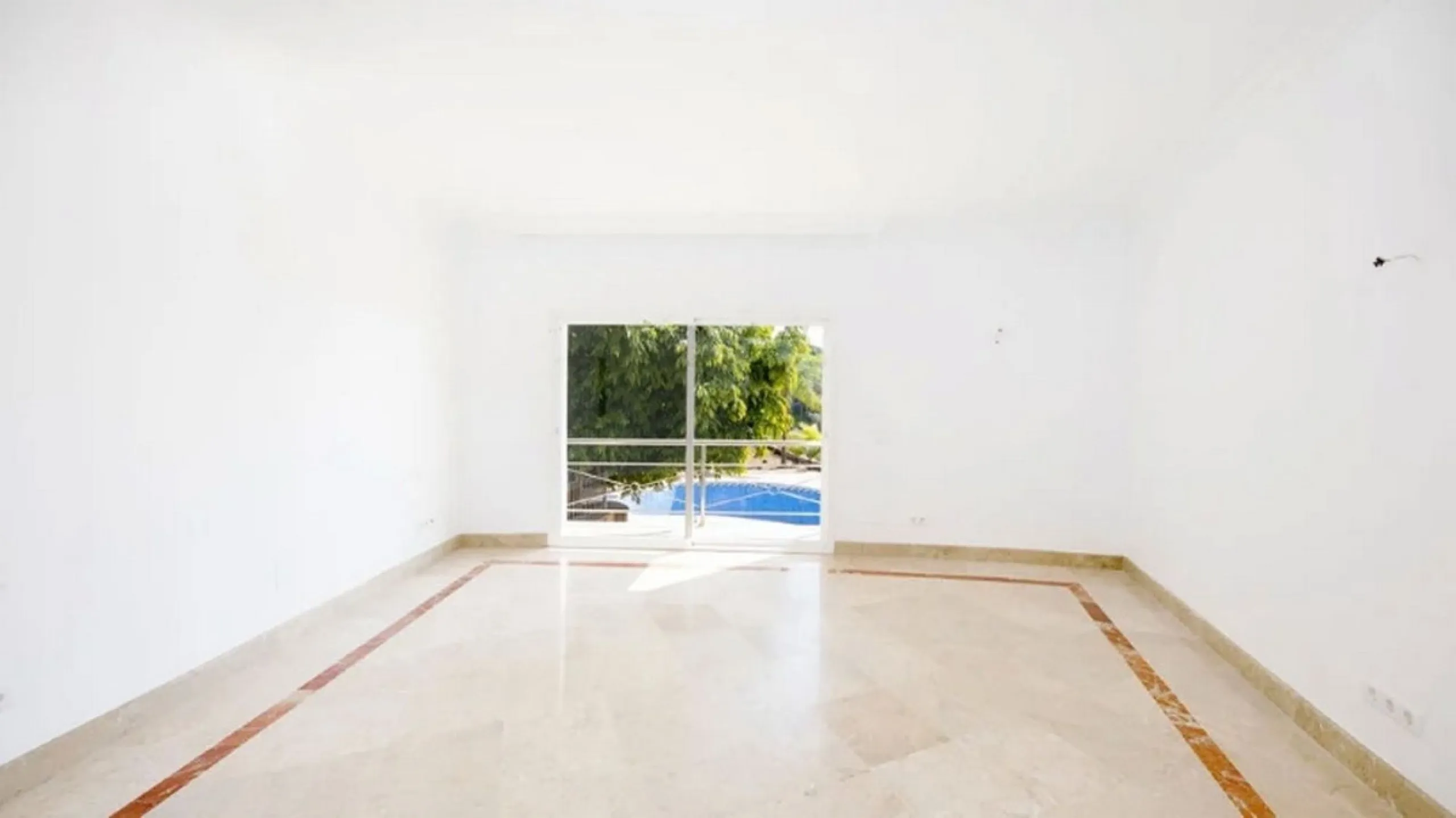 OCCUPIED PROPERTY. INVESTMENT OPPORTUNITY.