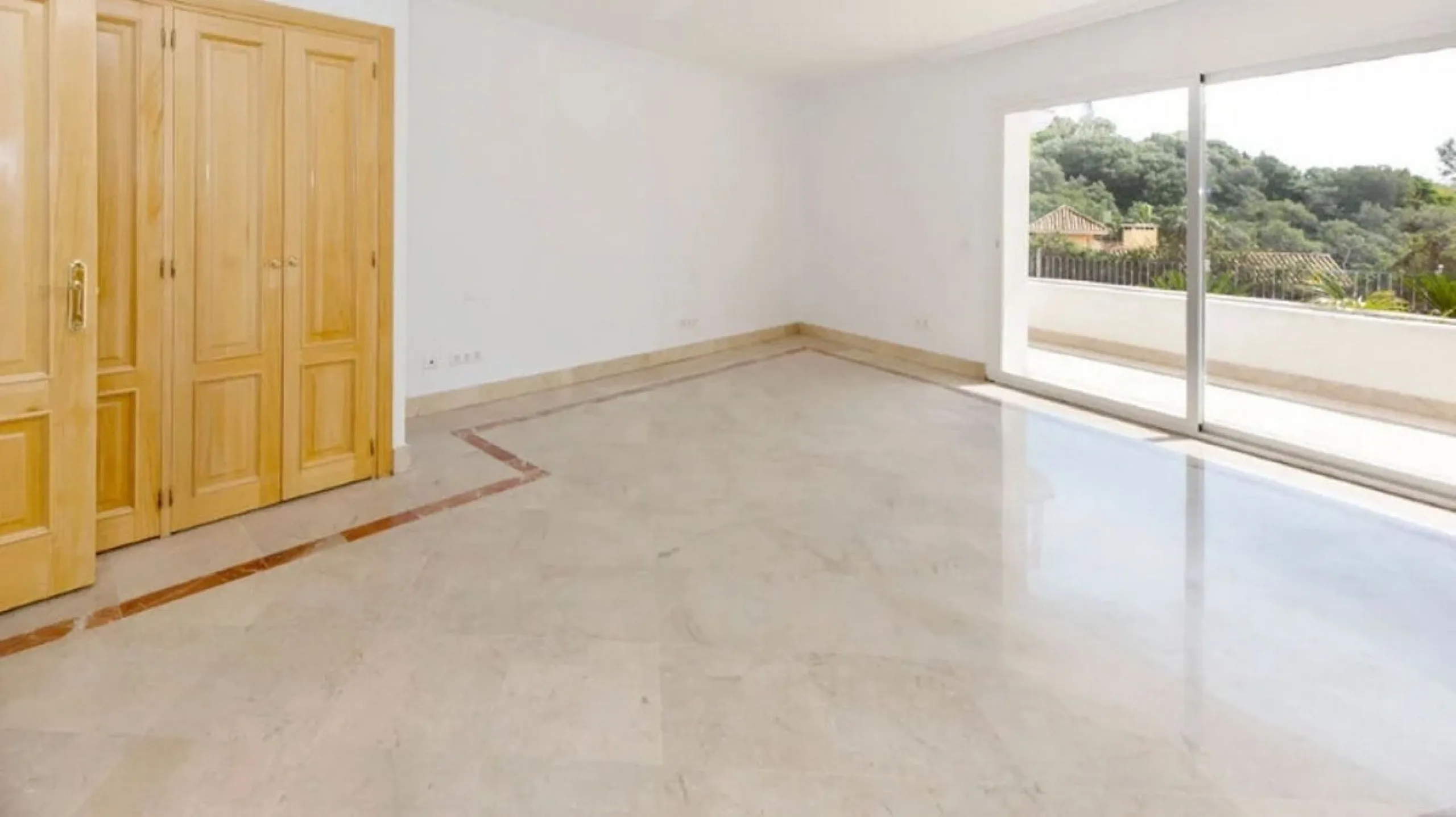 OCCUPIED PROPERTY. INVESTMENT OPPORTUNITY.