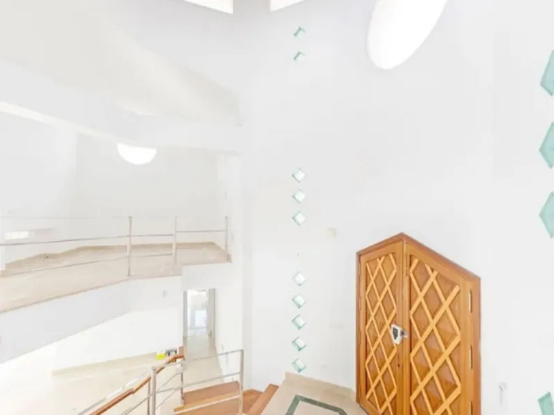 OCCUPIED PROPERTY. INVESTMENT OPPORTUNITY.
