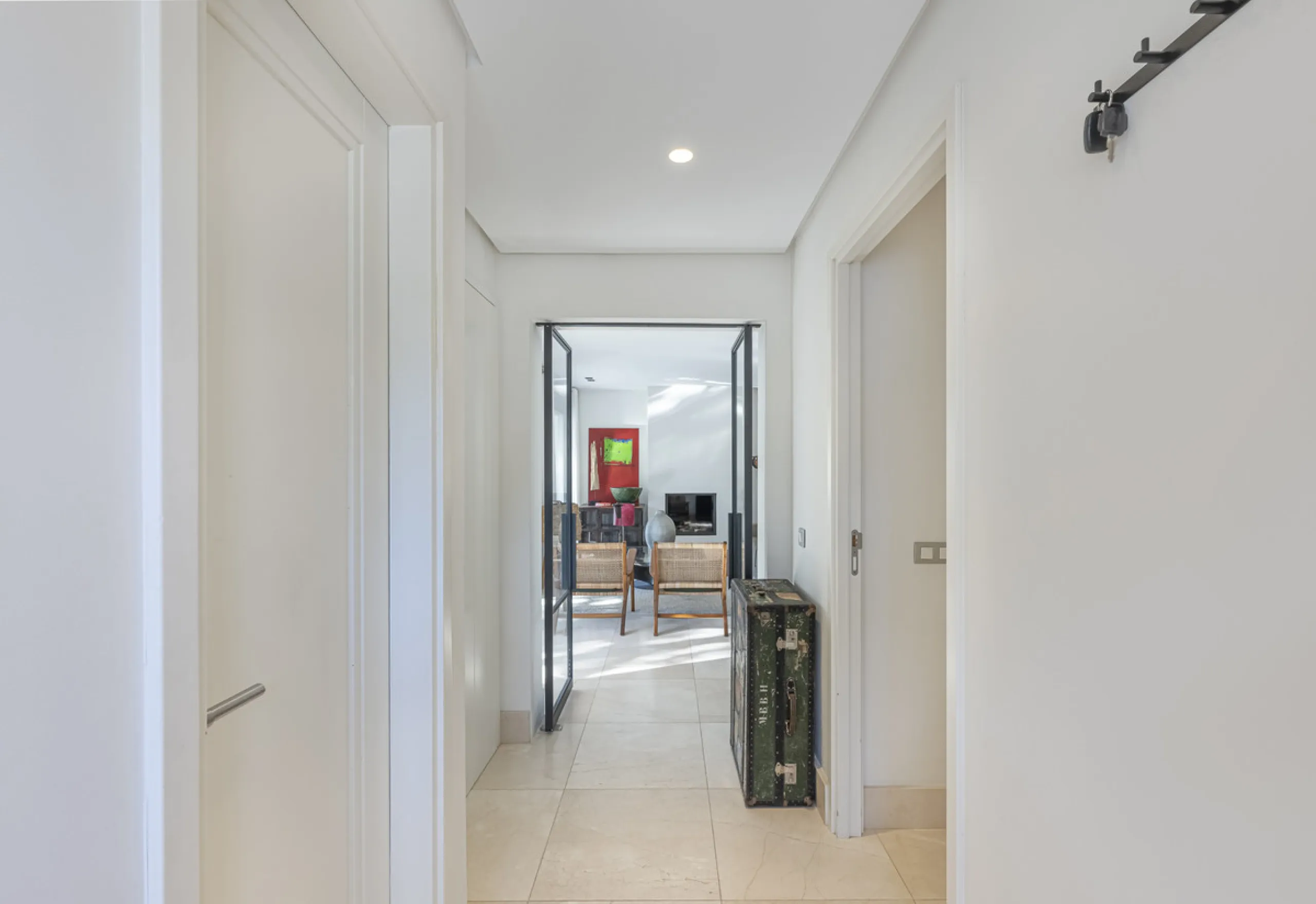 Stunning single-story villa located in the tranquil and sought-after area of Marbesa, East of Marbella. This beautifully designed property features three bedrooms plus an office space, making it ideal for both relaxation and productivity. The villa underw