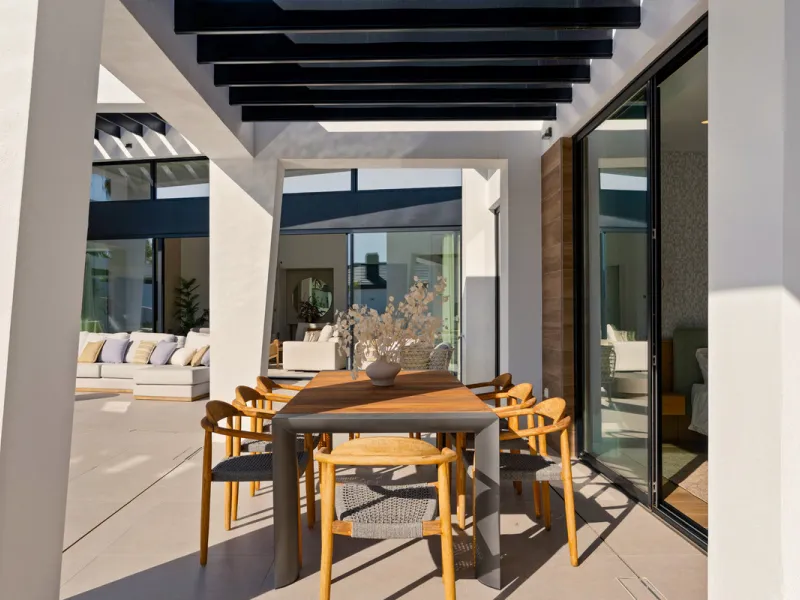 House - Detached Villa в продаже в Marbella, Málaga. В доме 6 спален и 6 ванных комнат. Площадь дома 640 м². Площадь участка 1130 м²