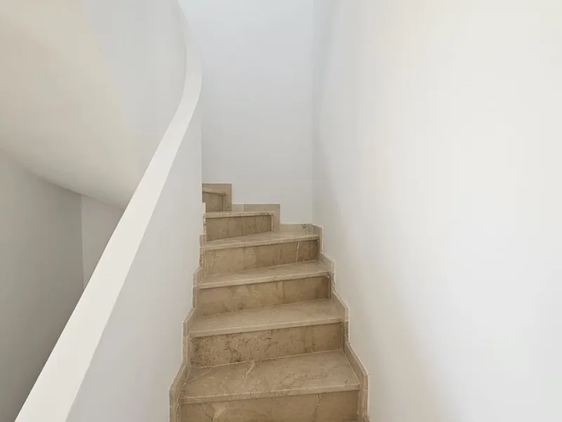 House - Townhouse в продаже в Casares, Málaga. В доме 2 спален и 2 ванных комнат. Площадь дома 211 м²