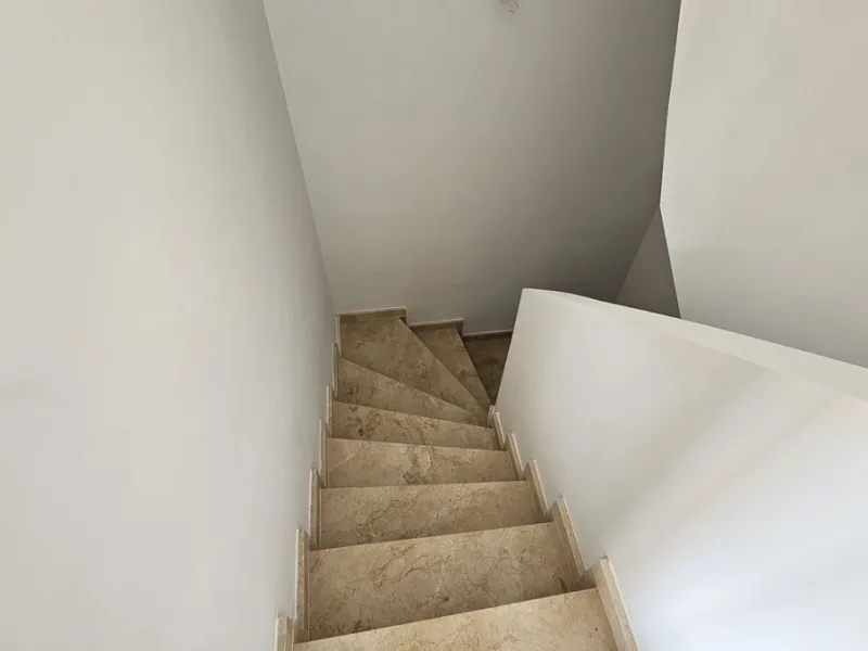 House - Townhouse в продаже в Casares, Málaga. В доме 2 спален и 2 ванных комнат. Площадь дома 211 м²