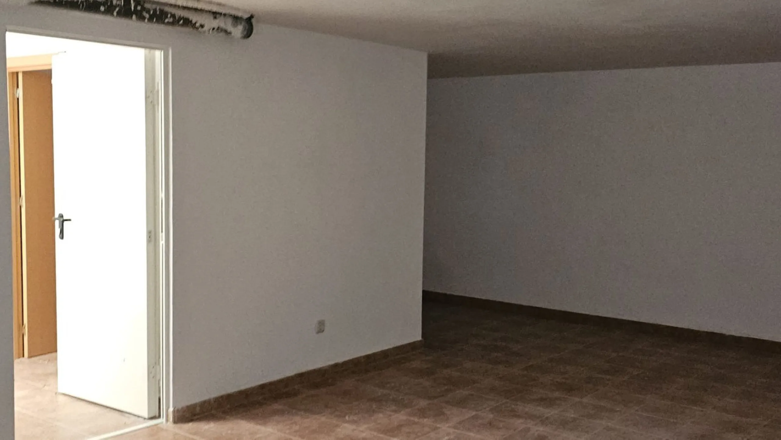 House - Townhouse в продаже в Casares, Málaga. В доме 2 спален и 2 ванных комнат. Площадь дома 211 м²