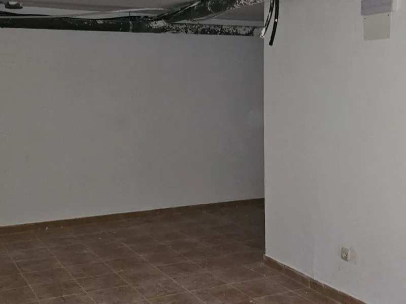 House - Townhouse в продаже в Casares, Málaga. В доме 2 спален и 2 ванных комнат. Площадь дома 211 м²