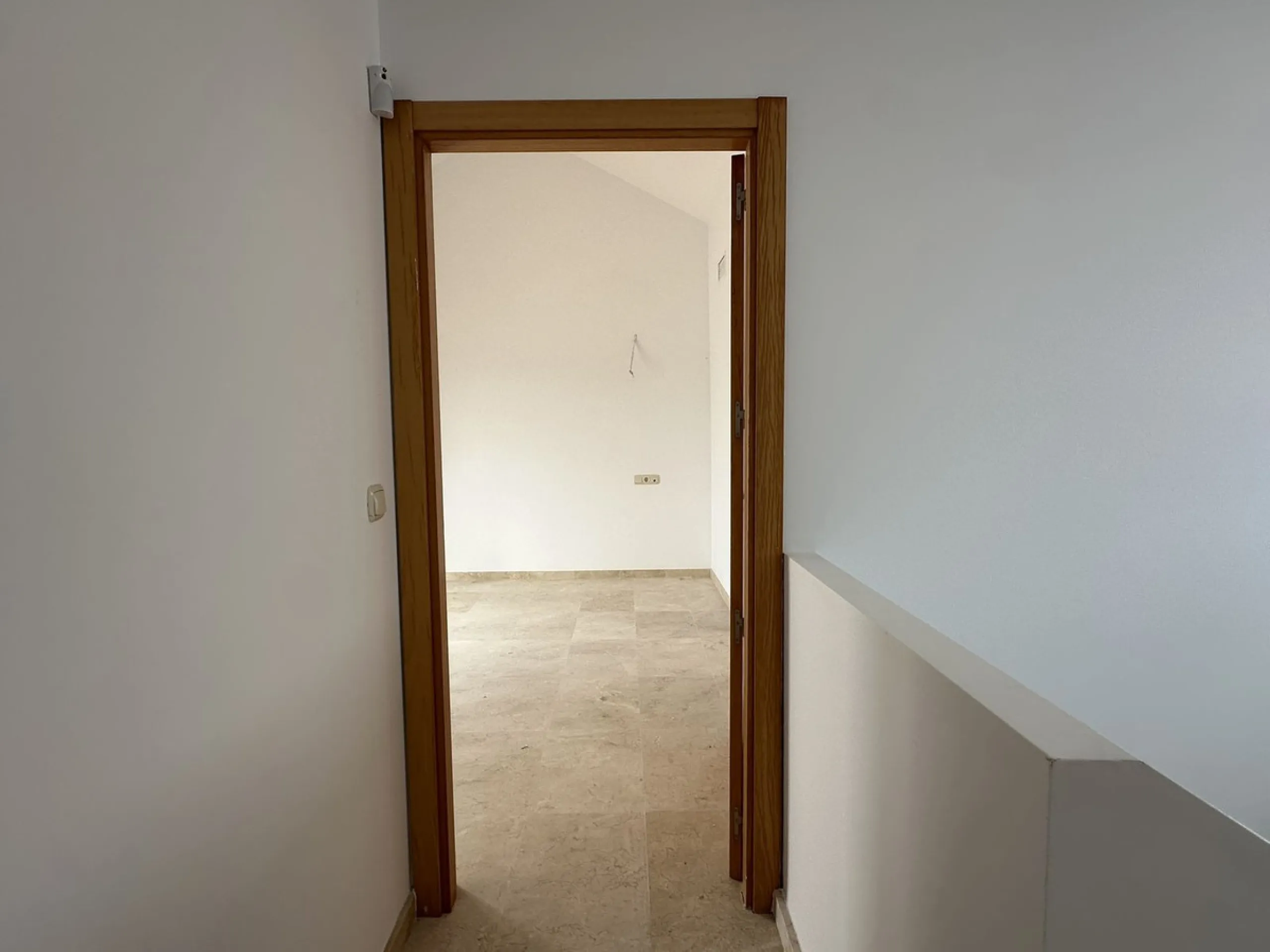 House - Townhouse в продаже в Casares, Málaga. В доме 2 спален и 3 ванных комнат. Площадь дома 211 м²