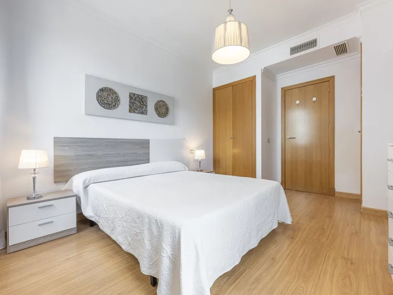 Apartment - Duplex в продаже в Estepona, Málaga. В доме 2 спален и 1 ванных комнат. Площадь дома 90 м²