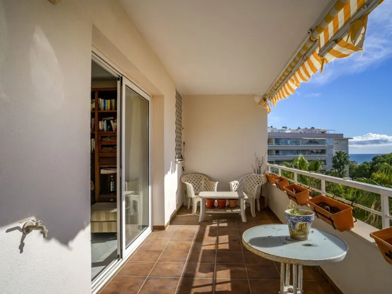 3-Bedroom Apartment in Private Complex with Terrace, Sea Views, Garage, and Storage – Arroyo de la Miel, Benalmádena